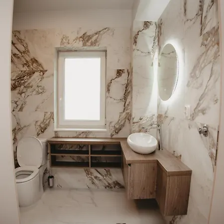 White House Iris Napoca - 2 - Parcare Gratuita, Self Check In 24h Daire Kaloşvar
