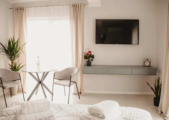 White House Iris Napoca - 2 - Parcare Gratuita, Self Check In 24h, Aeroport 15 Minute ! Kaloşvar