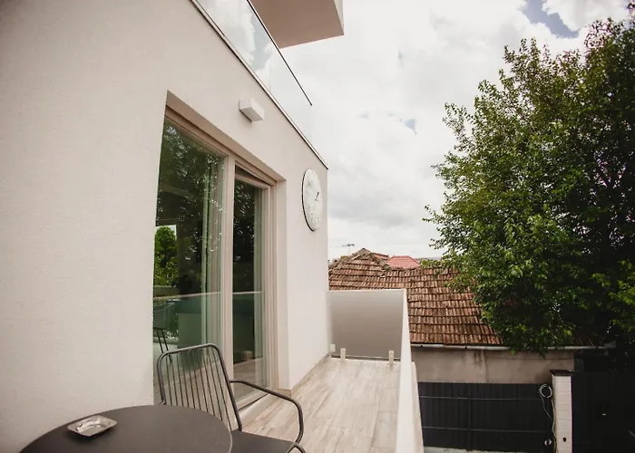 White House Iris Napoca - 2 - Parcare Gratuita, Self Check In 24h, Aeroport 15 Minute ! Kaloşvar