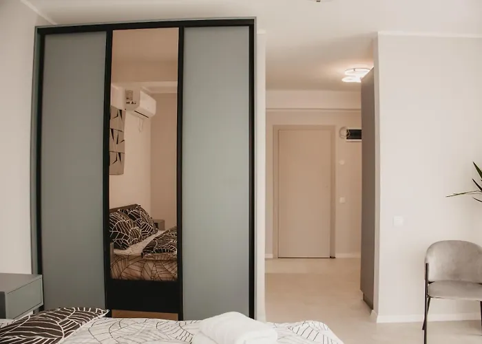 Daire White House Iris Napoca - 2 - Parcare Gratuita, Self Check In 24h, Aeroport 15 Minute ! Kaloşvar