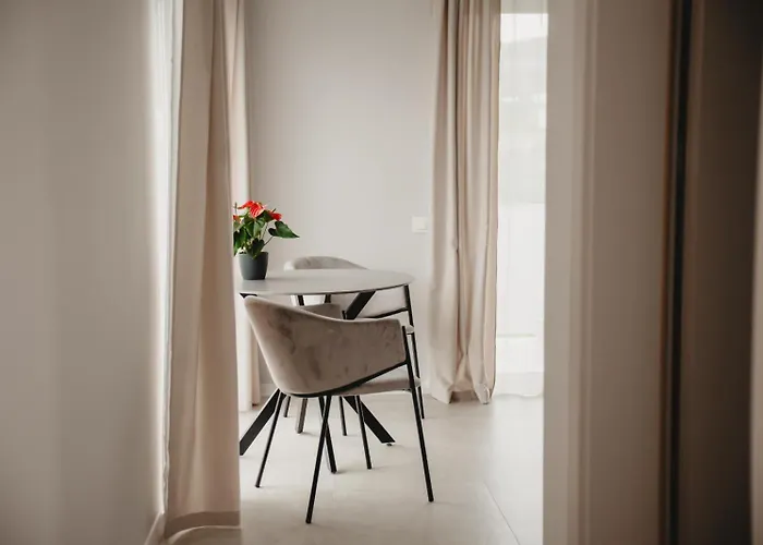 Daire White House Iris Napoca - 2 - Parcare Gratuita, Self Check In 24h, Aeroport 15 Minute ! *